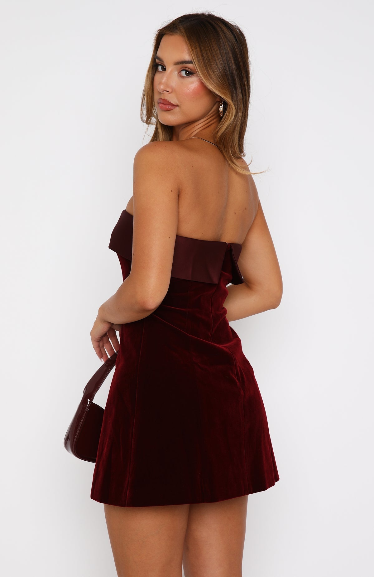 ELISE | OFF SHOULDER MINIKLĂNNING